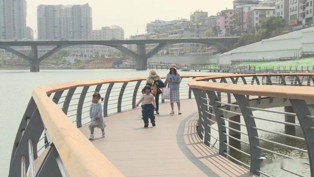 南外公园的滨水栈道 (5).jpeg